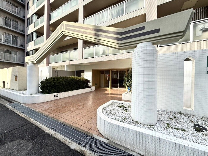 ロベリア弐番館の物件外観写真