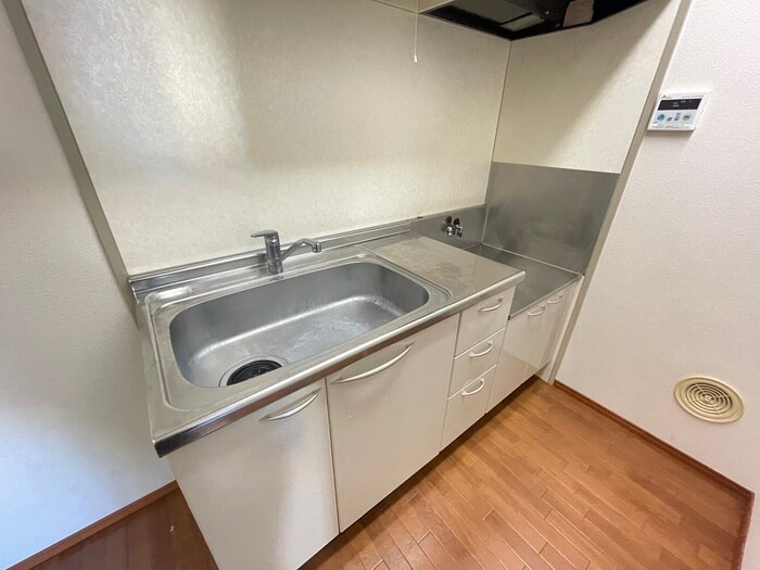 メゾンフィオ－レの物件内観写真