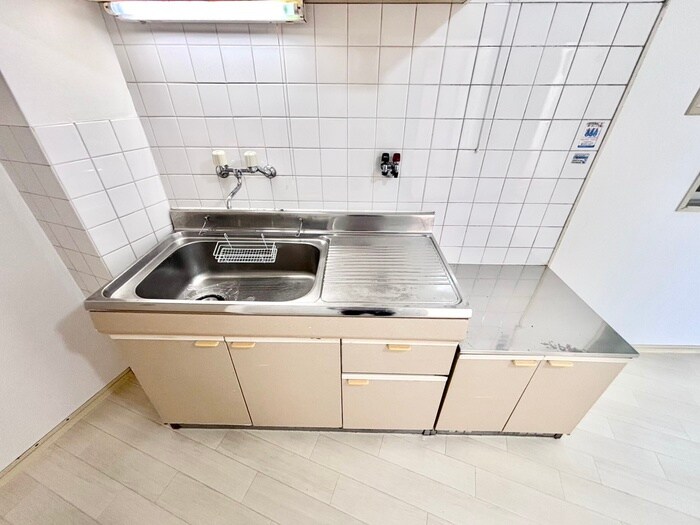 田井町マンションの物件内観写真