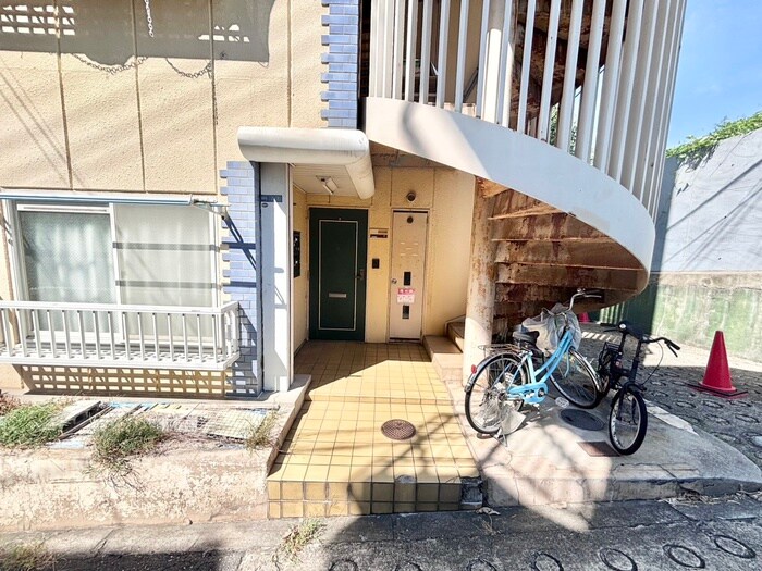 田井町マンションの物件外観写真