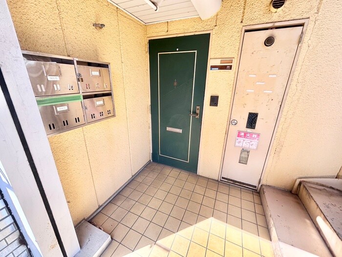 田井町マンションの物件外観写真