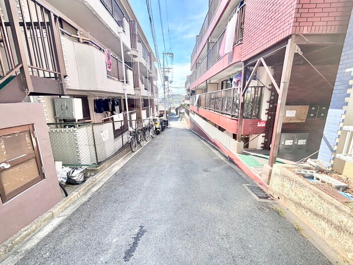 田井町マンションの物件外観写真