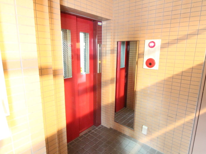 ＣＯＺＹスチューデントジュラクの物件外観写真