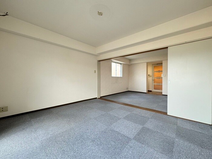 プリオール烏丸三条の物件内観写真