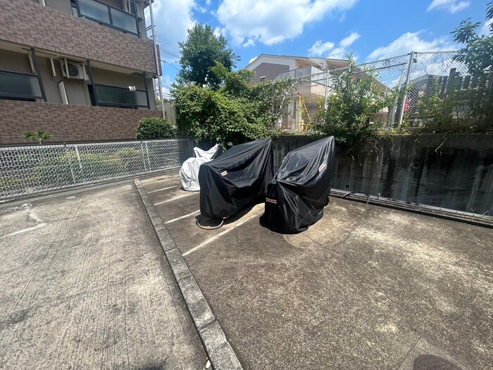 エレガンス箕面の物件外観写真