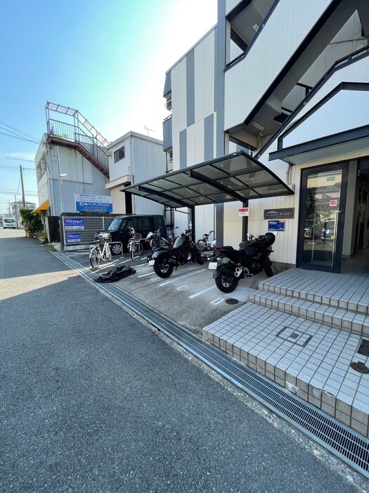 ガメラ1号館の物件外観写真