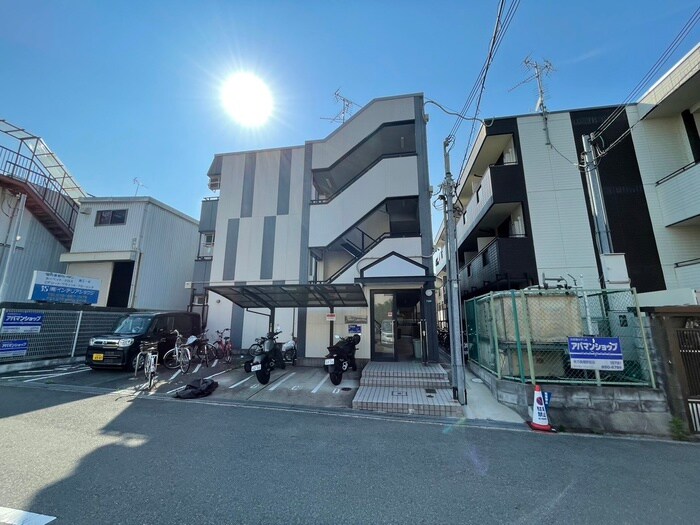 ガメラ1号館の物件外観写真