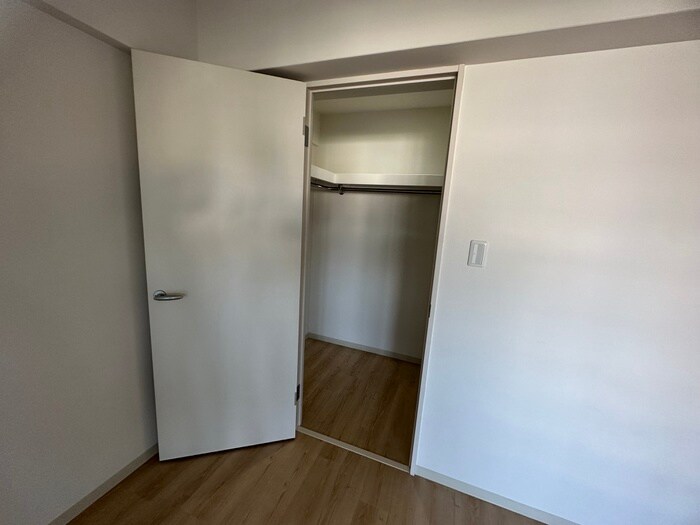 クレセント・コートの物件内観写真