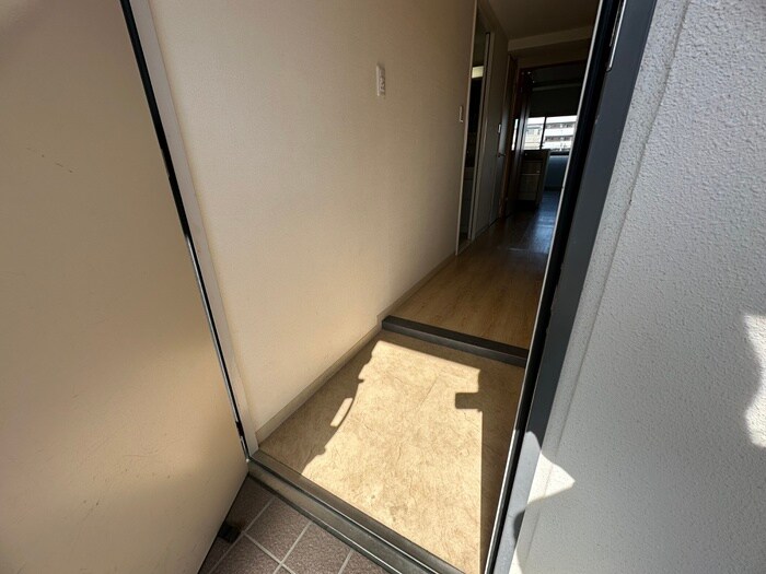 クレセント・コートの物件内観写真