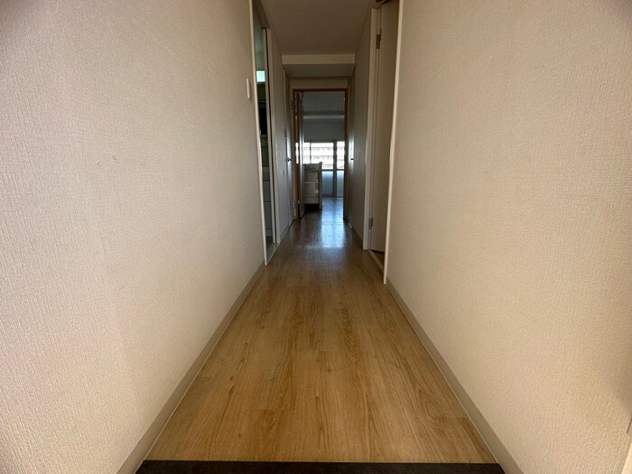 クレセント・コートの物件内観写真