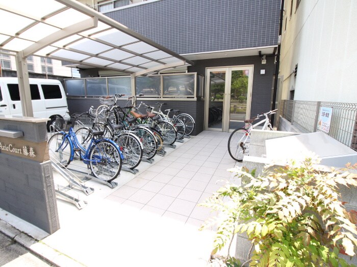 アクシアコート藤森の物件外観写真