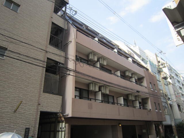 ルミエ新大阪の物件外観写真