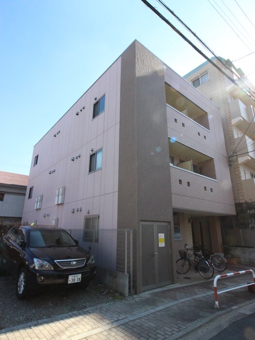 コ－ト八重桜の物件外観写真