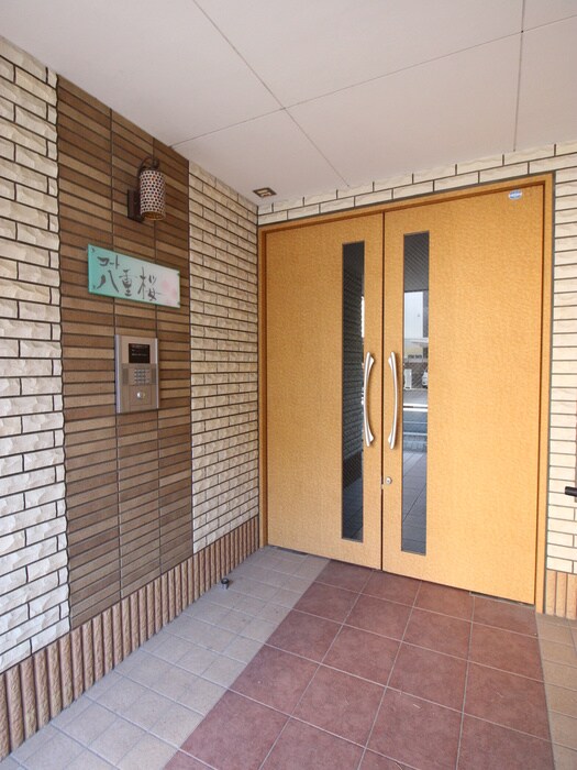 コ－ト八重桜の物件外観写真