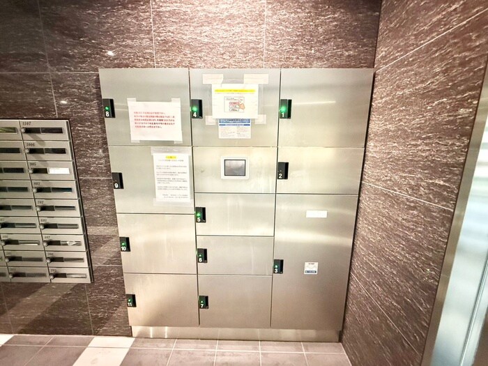 シェリロ香里園の物件外観写真