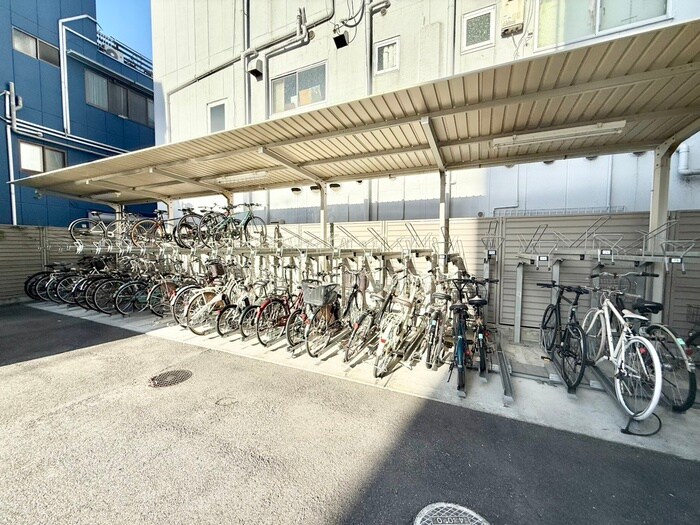 シェリロ香里園の物件外観写真