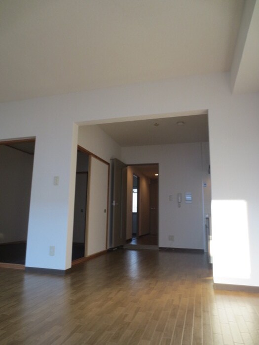 雅マンションの物件内観写真