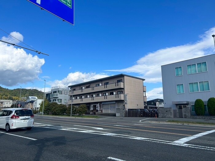 ビラージュ山本の物件外観写真