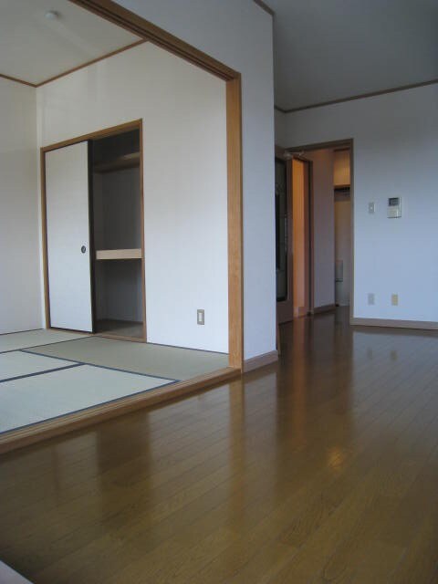 ヴィラエムズの物件内観写真