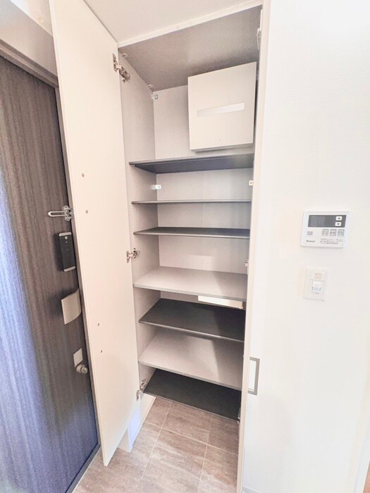 シーズンフラッツ靭本町の物件内観写真