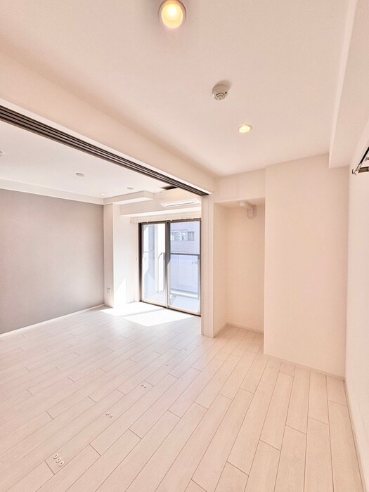 シーズンフラッツ靭本町の物件内観写真