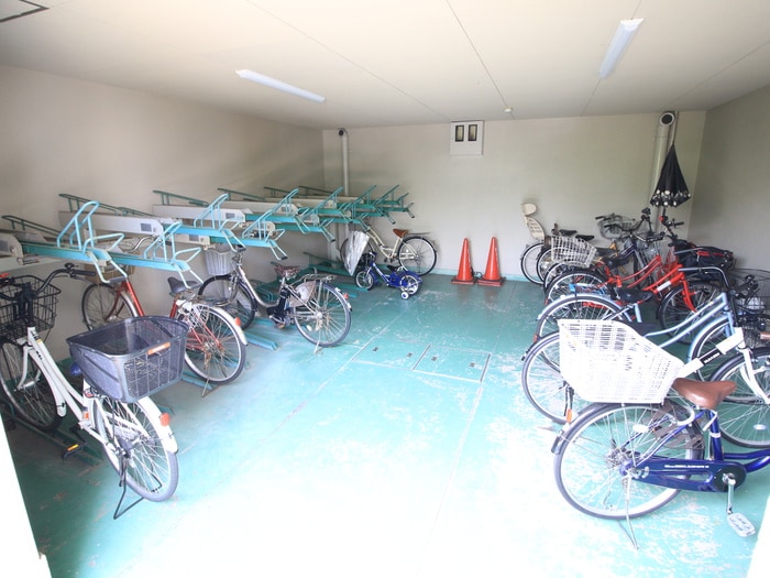 ラ・モードＮＩＳＨＩＫＡＷＡⅠの物件外観写真