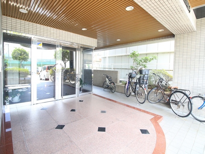 ラ・モードＮＩＳＨＩＫＡＷＡⅠの物件外観写真