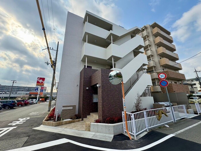 サンライズガーデン宝塚の物件外観写真