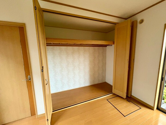 宝塚市光ヶ丘2丁目戸建ての物件内観写真