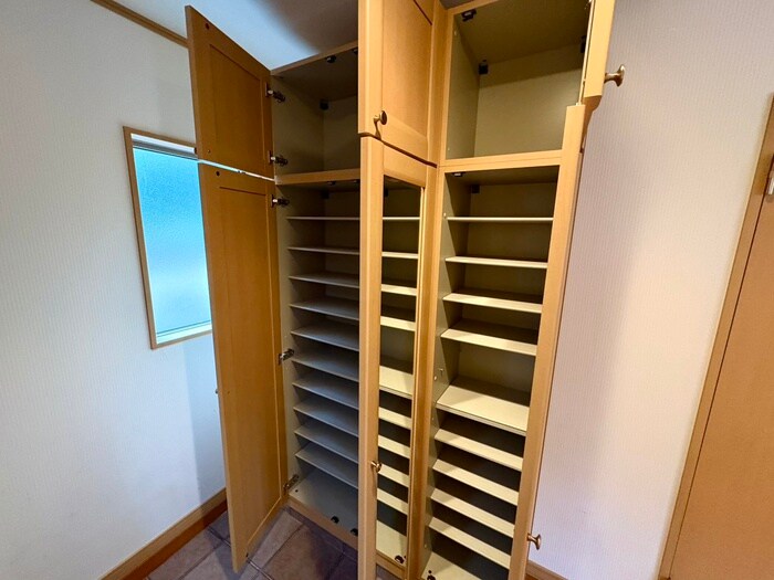 宝塚市光ヶ丘2丁目戸建ての物件内観写真