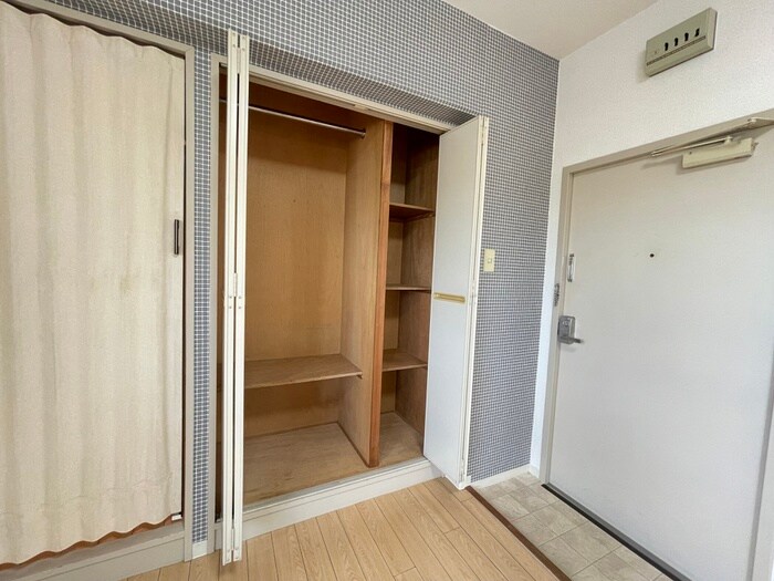 ヤングヴィレッジ嵯峨の物件内観写真