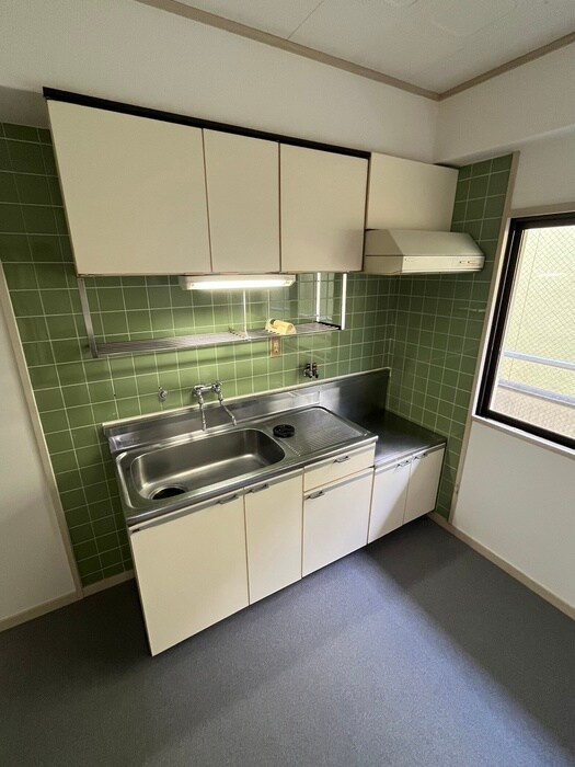 伸栄ハイツの物件内観写真