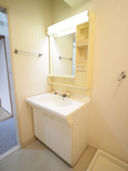 伸栄ハイツの物件内観写真