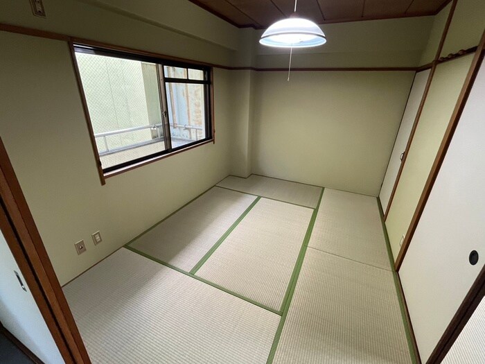 伸栄ハイツの物件内観写真