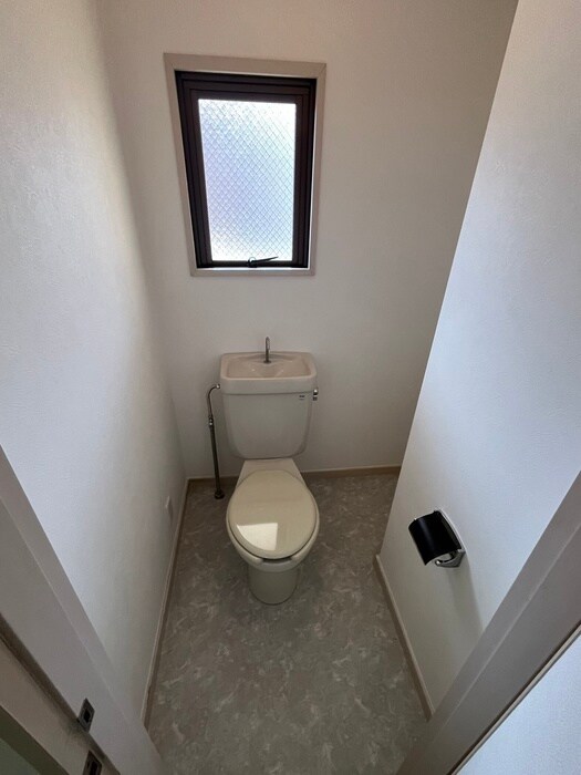 伸栄ハイツの物件内観写真