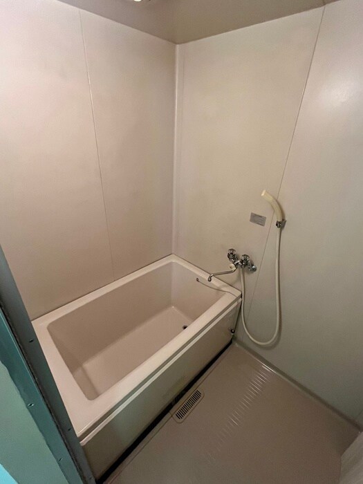 伸栄ハイツの物件内観写真