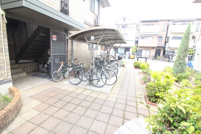 ライフランドスケープB棟の物件外観写真