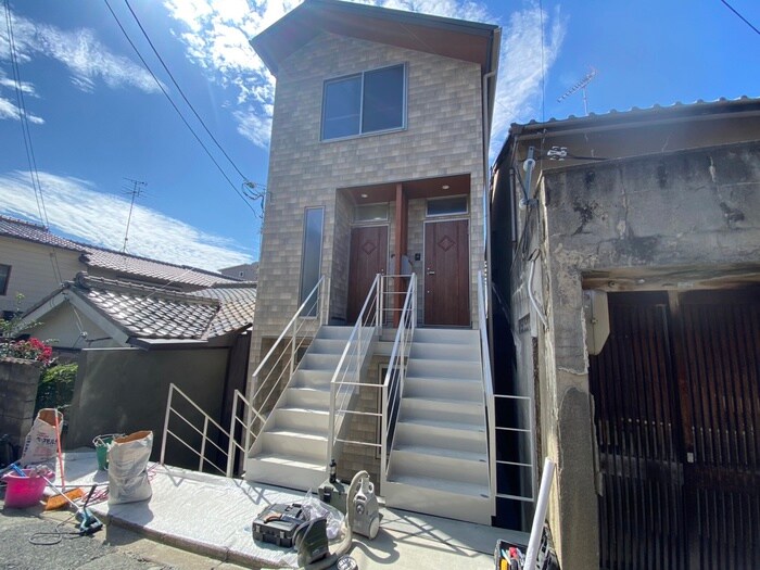 ボヌールハウス京都稲荷の物件外観写真