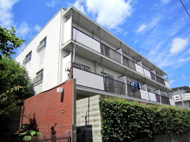 箕面ハイツ南棟の物件外観写真