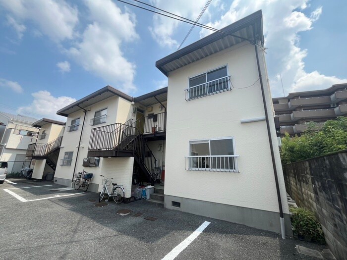 ガーデンハイツナカムラA棟の物件外観写真