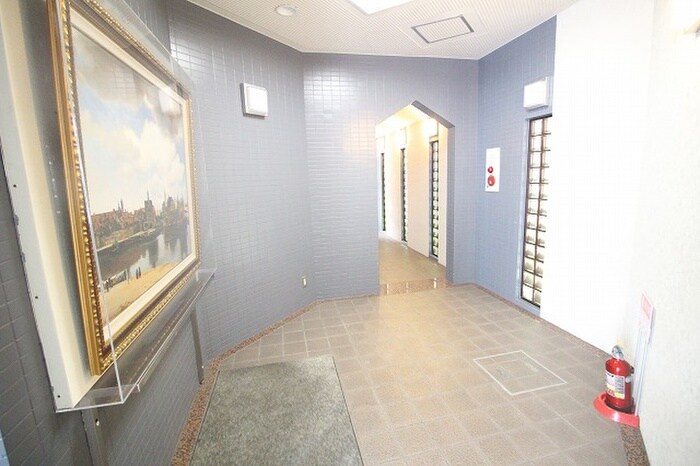 Uresidence二条城の物件外観写真