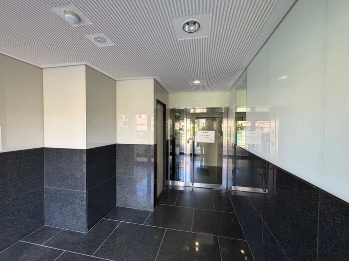 ダグラス鷹合の物件外観写真