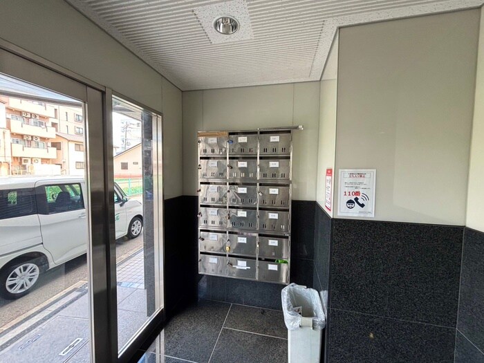 ダグラス鷹合の物件外観写真