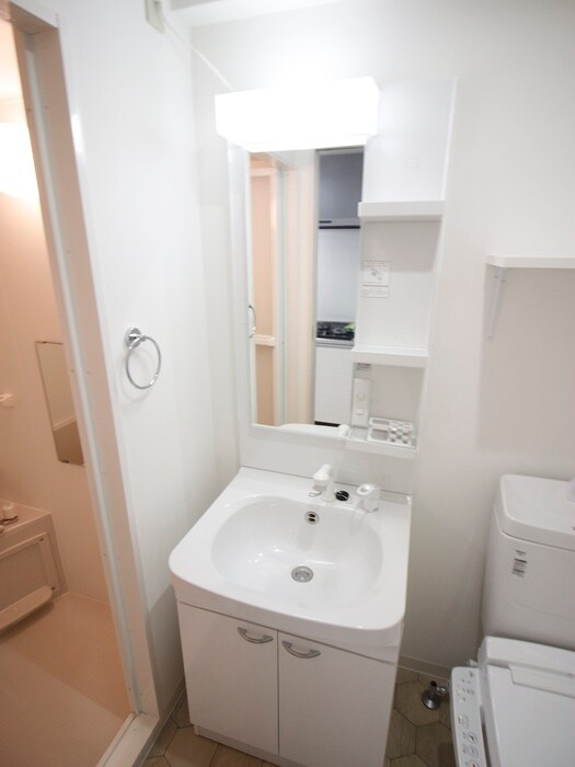 YOSHITOMI SANNOUの物件内観写真