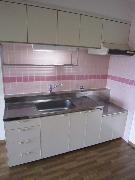 ヴィラ－ジュ私市の物件内観写真