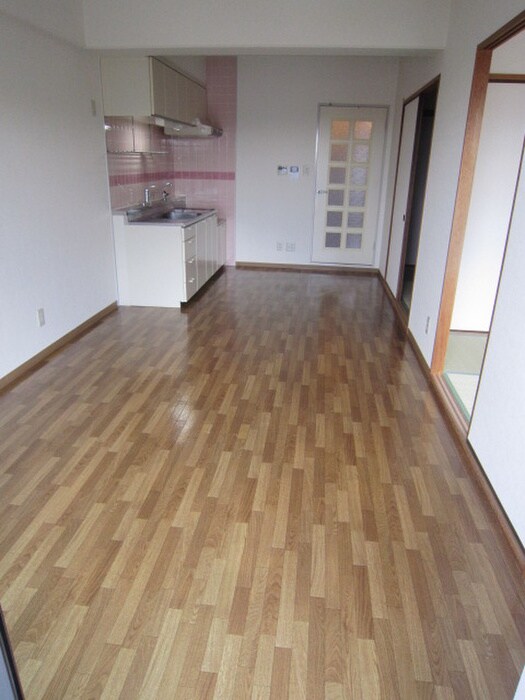 ヴィラ－ジュ私市の物件内観写真