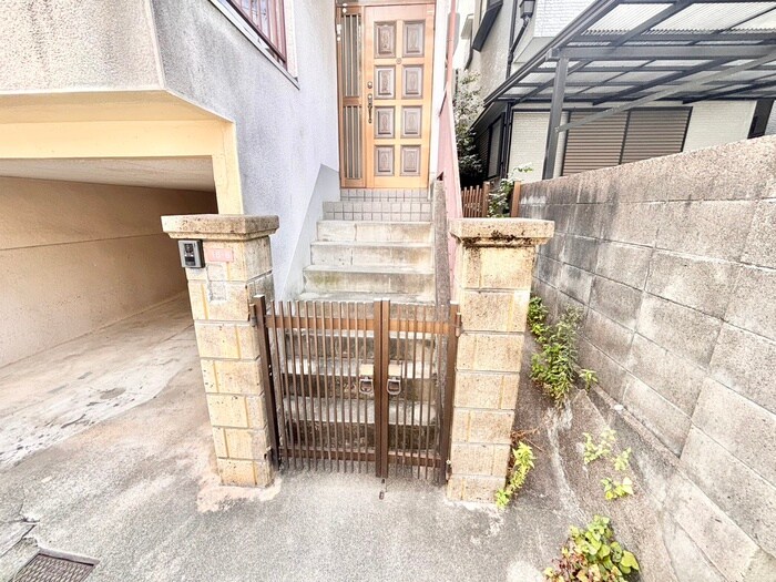 茄子作４丁目貸家の物件外観写真