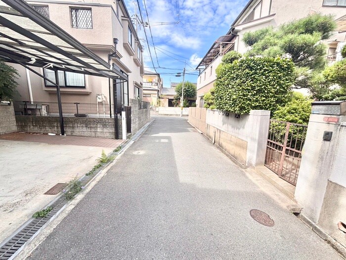 茄子作４丁目貸家の物件外観写真