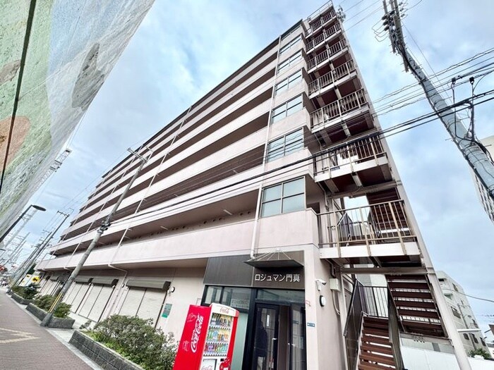 ロジュマン門真の物件外観写真