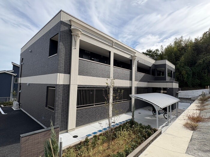 ボヌール西山の物件外観写真